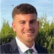 Mi nombre es Josema y he estudiado Ingeniería Industrial. Estoy capacitado para dar Matemáticas hasta segundo de bachiller.