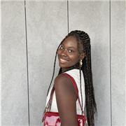 Soy entrenadora que explica fácil y motiva. Doy clases a principiantes que buscan perder peso, tonificar y ganar confianza