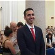 Laureato in Medicina impartisce lezioni di Biologia e Anatomia
