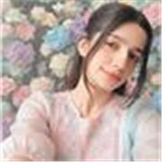 Friendly English Tutor Helping Students Improve Speaking Writing and Confidence