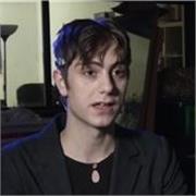 Profesor apto para iniciación al idioma y conversación