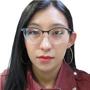 Profesora de ciencias sociales, conocimiento en filosofía, historia, geografía, geopolítica y ciencias afines