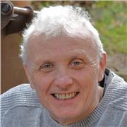 A highly experienced photographer, graphic and fine artist