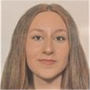 Puedo ofrecer clases de Inglés pero si es en primaria podria ayudar a más materias ya que tengo experiencia