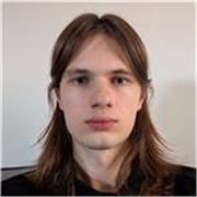 Jestem studentem informatyki UW i pomagam uczniom różnych poziomów zrozumieć matematykę