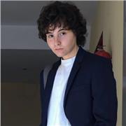 Me considero una persona muy perseverante, paciente y con facilidad tanto de aprendizaje como de impartir los conocimientos. Daría clase desde la ESO hasta 2º de Bachillerato