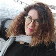 Docente di inglese impartisce lezioni ed effettua traduzioni