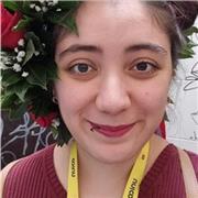 Ho un livello di inglese C2 e sono disponibile per aiuto compiti o aiutare qualsiasi studente ad imparare la lingua !!