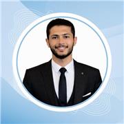 Experienced English/Arabic tutor providing customized lessons and available online