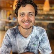 Profesor de Comunicaciones y Periodismo