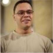 J'ai été professeur de philosophie en lycée et je donne des cours particuliers pour la préparation du bac et partiels. 