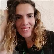 Profesora de matematicas imparte clases a todas las edades