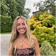 ¡Hola! Soy Hannah Jarvis Díaz, bilingüe, organizada y responsable, y doy clases particulares de primaria en todas las asignaturas