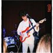 Encantado!! Soy un chico universitario de 19 años y me encanta tocar!! He ido al conservatorio 4 años y doy clases de guitarra