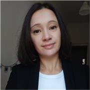 Impara la splendida lingua italiana con Alexa, una ragazza madrelingua con esperienza pluridecennale nel campo dell'insegnamento