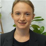 Ingénieure diplômée de deux écoles, je donne des cours en ligne de mathématiques, physique-chimie et SVT du primaire au lycée.