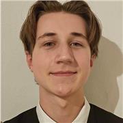 IMP-Student gibt Mathematik, Physik und Informatik-Nachhilfe in Berlin auf Oberstufen- und Mittelstufenniveau