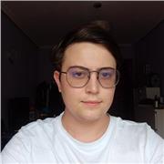 Me adapto al nivel de cada alumno, pero me especializo en alumnos de colegio y eso por mi formación con jóvenes ñ.