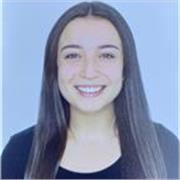 Profesora imparte clases particulares de repaso de lengua
