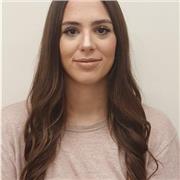 Maestra de Educación Primaria imparte clases en asignaturas básicas (Lengua, Ciencias Sociales, Ciencias Naturales, Matemáticas e Inglés). Con mención en Educación Especial por lo que cuento con las habilidades y competencias necesarias para trabajar con