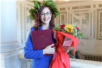 Neo laureata in beni culturali offre lezioni private in inglese, italiano, storia e storia dell'arte fino alle scuole medie. disponibile ad adrano e limitrofi e online