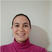 Soy una persona paciente, responsable, cariñosa, amable, siempre me han gustado las matemáticas, y enseñar a los niños