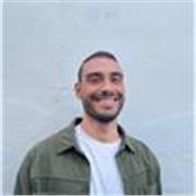 Soy estudiante de último de ingeniería, tengo experiencia en dar clases particulares y a grupos