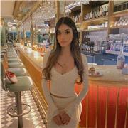 I am a supportive and patient tutor who helps students of all levels improve their English language skills.