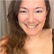 I give fun and interacting lessons focusing on understanding and communications