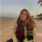 Alumna de la universidad ofrece clases para bachillerato y ESO. Así como refuerzo