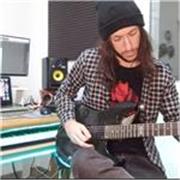 Offro lezioni di chitarra moderna private e online