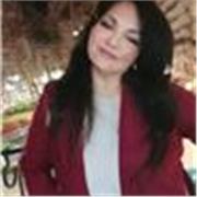 Profesora de Educación Primaria imparte clases de Español a niños, adolescentes y adultos