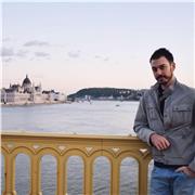 Scrittore offre lezioni per migliorare le proprie capacità scritte ed orali