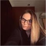 Profesora de piano para niños de 6 a 10