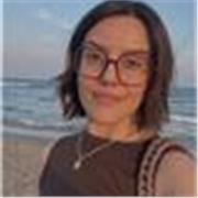 Graduada en biotecnología y apassionada por la ciencia ofrece clases a niños, ESO y bachillerato.  