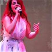 Laureanda in Canto Pop/Rock offre lezioni di canto online