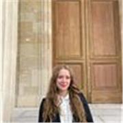 Étudiante donne des cours de maths et toute autre matière jusqu'au niveau terminale (sauf physique)