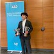 I give private piano / clarinet lessons (English/Cantonese/Mandarin)