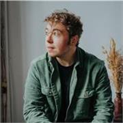 I’m a working film and TV composer who teaches piano, guitar, theory, composition and music production.