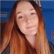 Profesora de apoyo escolar especializada en clases para niños de forma online o presencial
