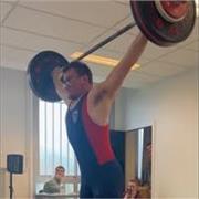 Coach sportif diplômé STAPS, préparateur physique spécialisé en musculation, haltérophilie