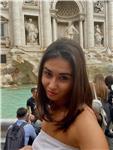 Ragazza universitaria offre ripetizioni e aiuti compiti