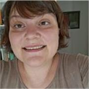 Sprachlehrerin für Deutsch und Englisch mit Fokus auf Erwachsenenbildung. Nachhilfeunterricht in verschiedenen Fächern.