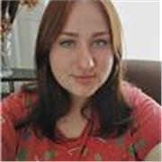Profesora de inglés y traductora a tiempo parcial de inglés. No tengo experiencia y tengo de nivel de español A2.