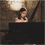 Laureata in pianoforte, offro lezioni private