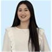 Profesora de apoyo de Inglés para niños y niñas de primaria