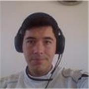 Excelente profesor de tecnologías, administración y calidad. Manejo efectivo de la paquetería de office o paquetería de google