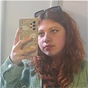 Profesora especializada en humanidades e inglés