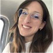 Ciao! Sono Sara, insegnante online. 😊
Aiuto studenti di elementari e medie a migliorare in italiano e nelle materie unamistiche