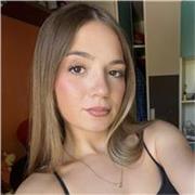 Profesora en magisterio de educación primaria ofrece clases de refuerzo, ayudando a mejorar el aprendizaje de forma dinámica. 